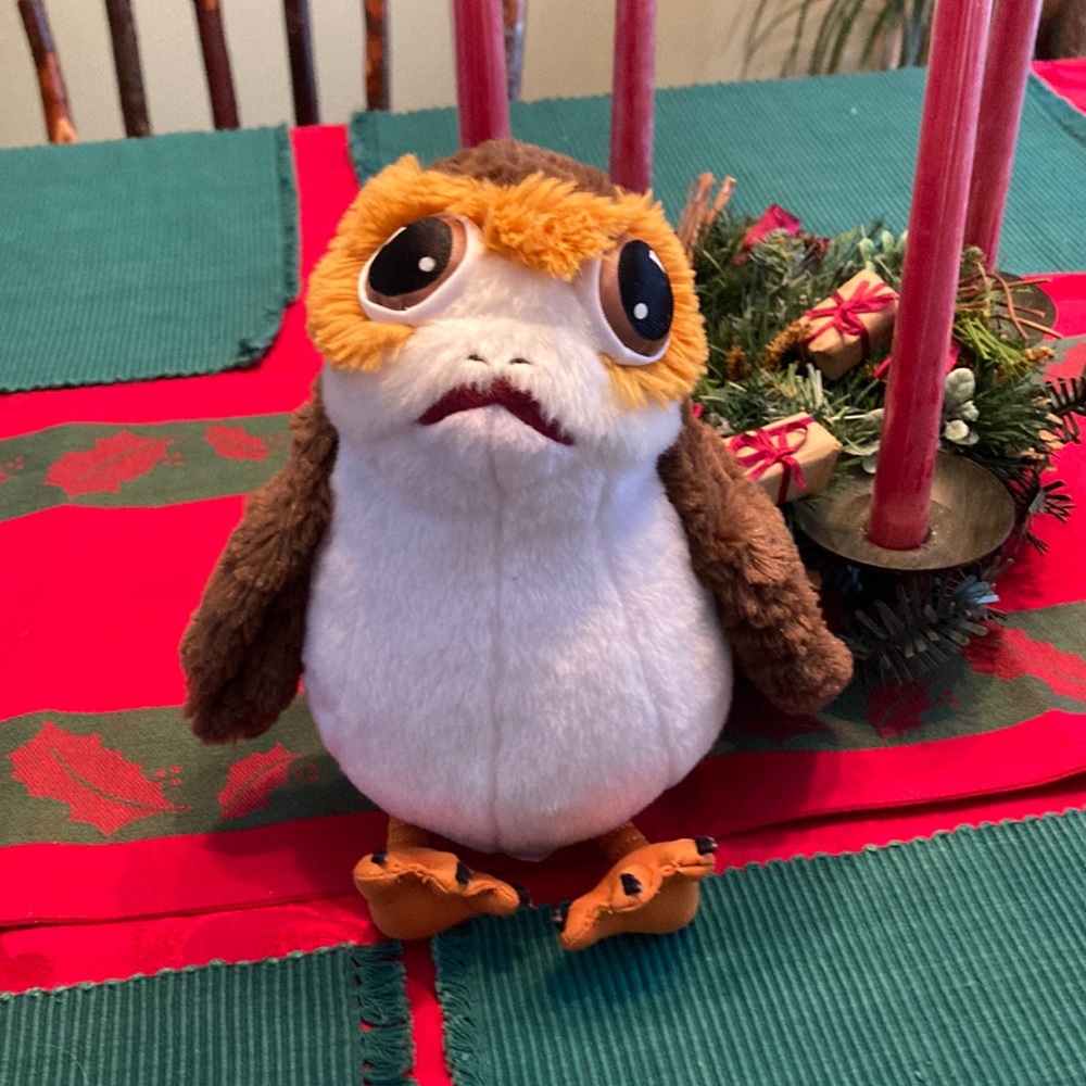 Galaxy edge porg from Disney